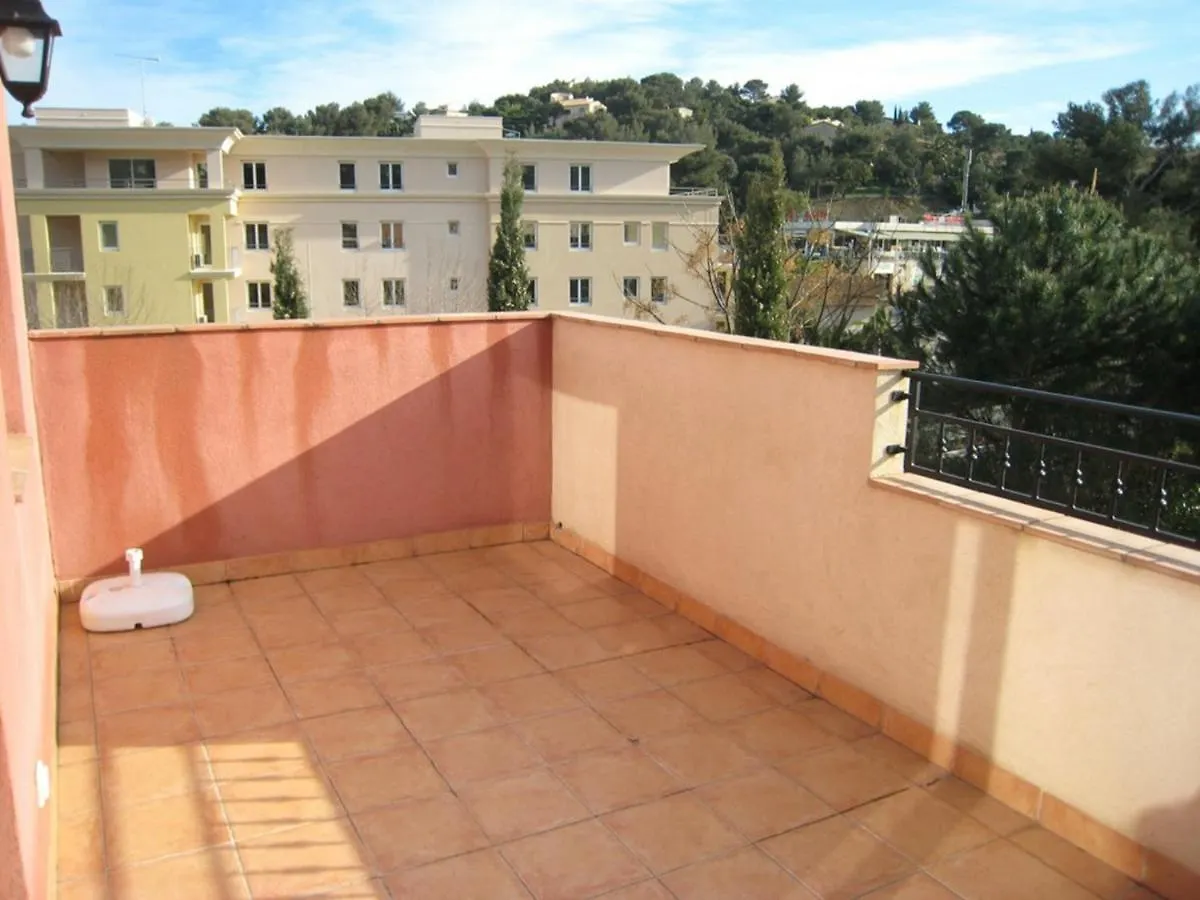Magnifique T3 Climatise Au Dernier Etage Avec Bureau A Cavalaire - Fr-1-100-212 Apartamento