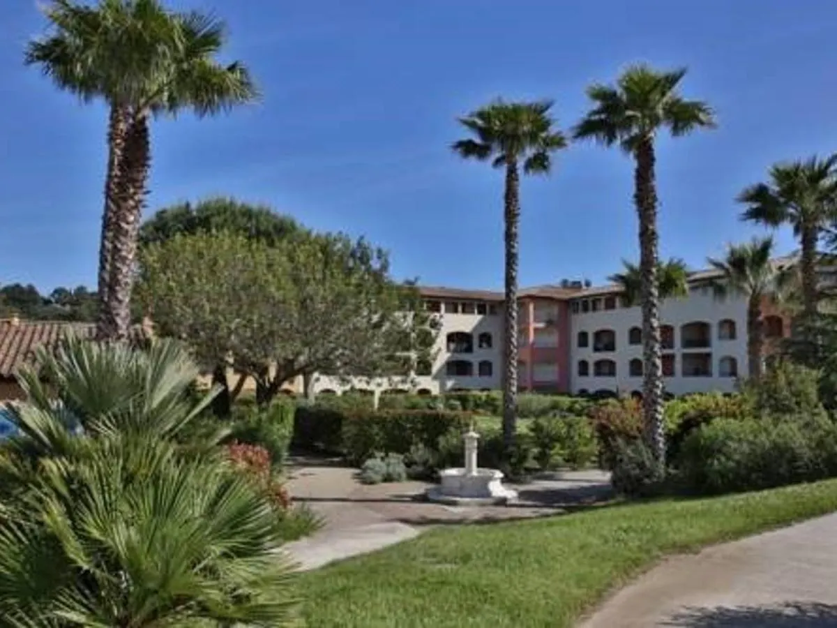 Magnifique T3 Climatise Au Dernier Etage Avec Bureau A Cavalaire - Fr-1-100-212 Apartamento